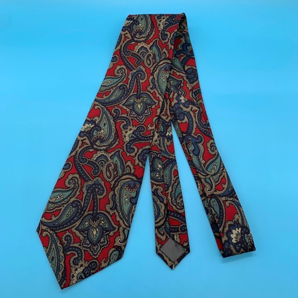 Vintage Pierre Balmain Red Paisley Preppy Italian Silk Men's Classic Neck Tie